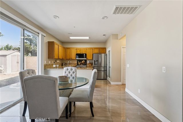 7174 Oregon Street, Fontana, CA 92336