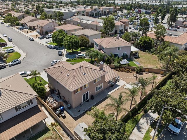 7174 Oregon Street, Fontana, CA 92336