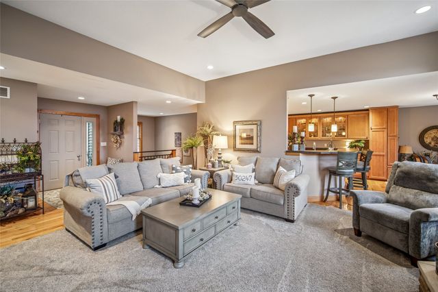 1539 239th Street, State Center, IA 50247