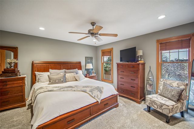 1539 239th Street, State Center, IA 50247