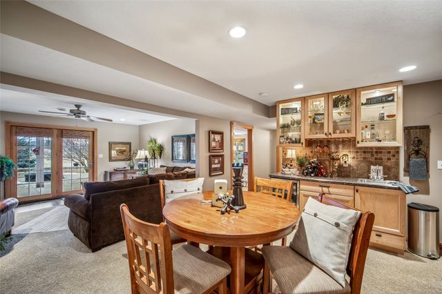 1539 239th Street, State Center, IA 50247
