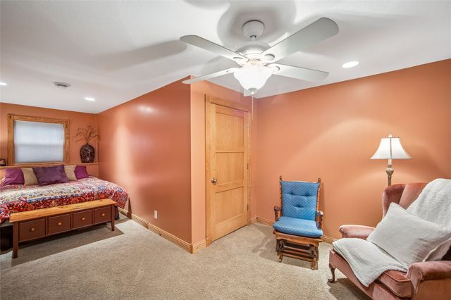 1539 239th Street, State Center, IA 50247