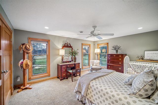 1539 239th Street, State Center, IA 50247