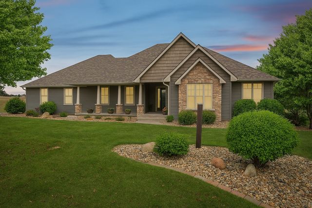 1539 239th Street, State Center, IA 50247