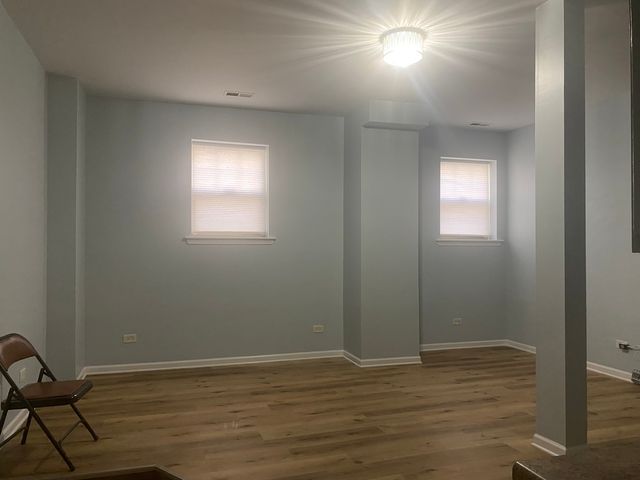 2319 E 70th Place 10, Chicago, IL 60649