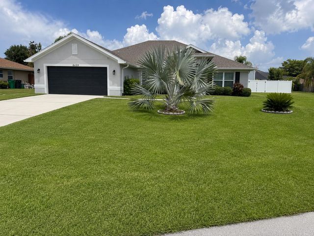 6439 NW Polly Court, Port St. Lucie, FL 34986