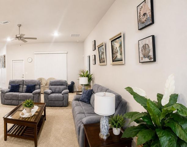 6439 NW Polly Court, Port St. Lucie, FL 34986