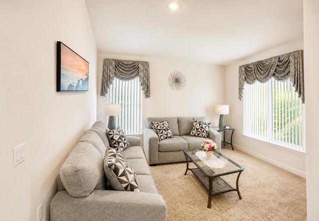 6439 NW Polly Court, Port St. Lucie, FL 34986