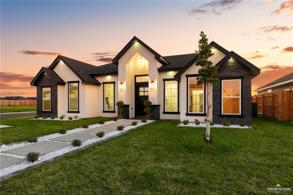 3304 Rabbit Run Avenue, Alton, TX 78572