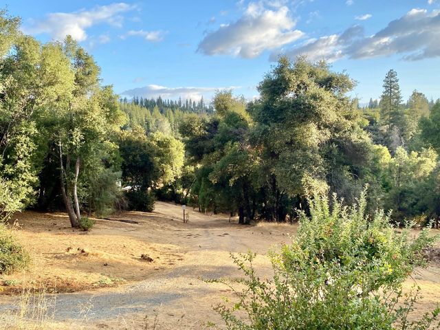 22625 Prospect Hts, Groveland, CA 95321