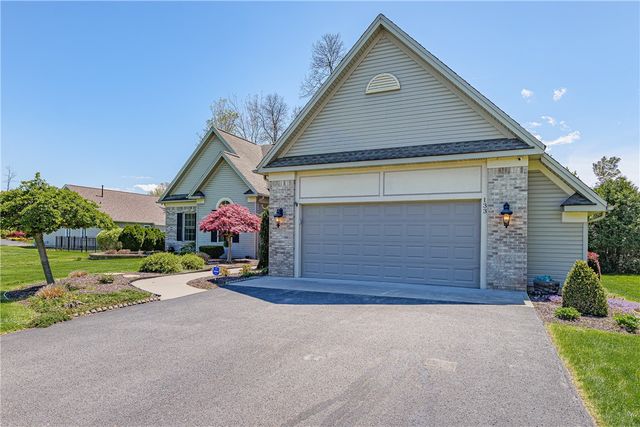 133 Leamington Circle, Greece, NY 14626