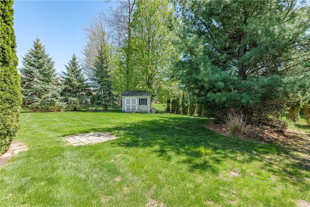 133 Leamington Circle, Greece, NY 14626