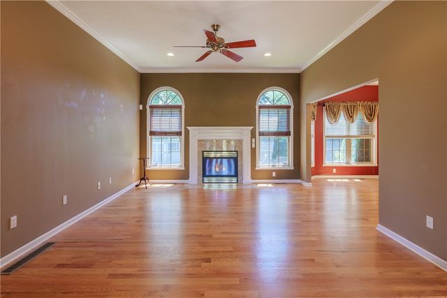 133 Leamington Circle, Greece, NY 14626