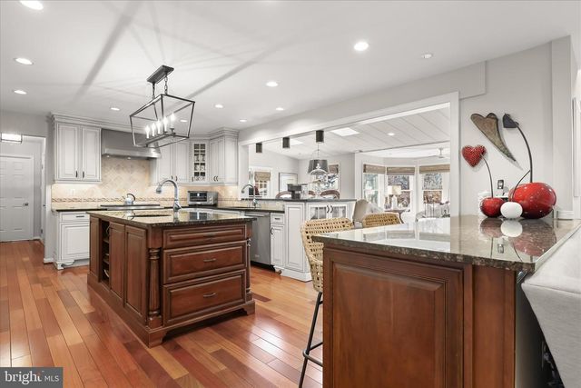 12216 LONG LAKE DR, Owings Mills, MD 21117