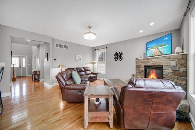 6825 73rd Court, Schererville, IN 46375