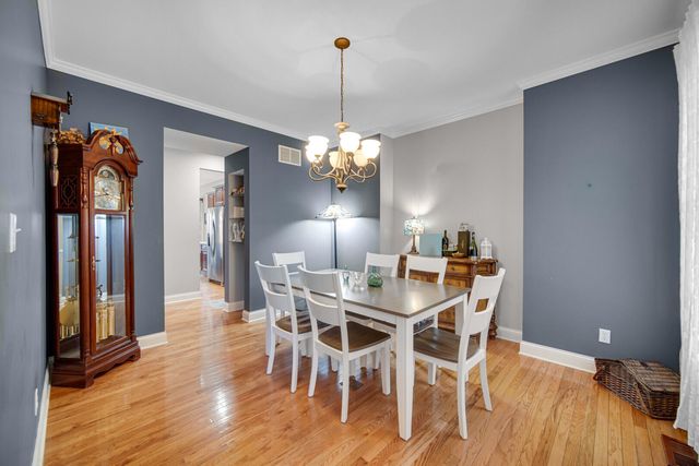 6825 73rd Court, Schererville, IN 46375