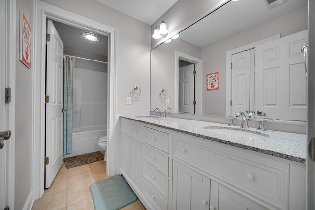 6825 73rd Court, Schererville, IN 46375