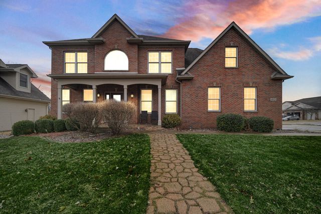 6825 73rd Court, Schererville, IN 46375