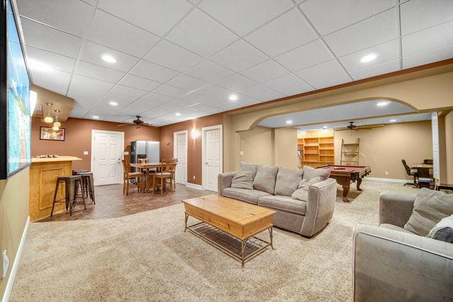 6825 73rd Court, Schererville, IN 46375