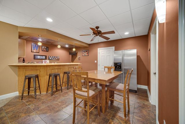 6825 73rd Court, Schererville, IN 46375