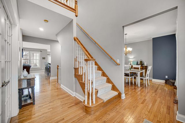 6825 73rd Court, Schererville, IN 46375