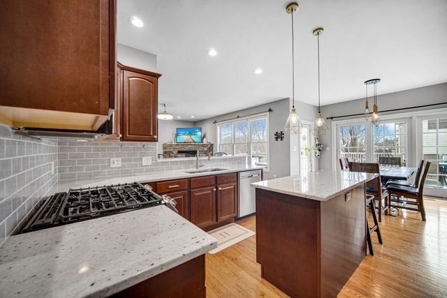 6825 73rd Court, Schererville, IN 46375