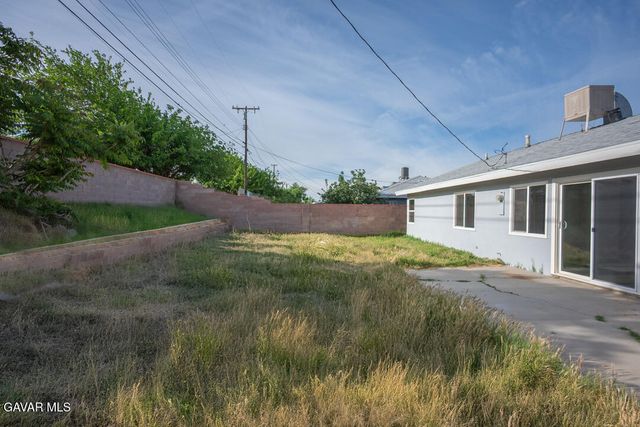 45462 E 3rd Street, Lancaster, CA 93535