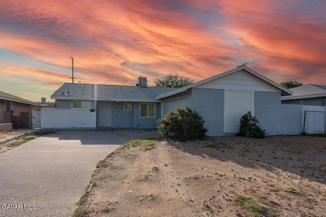 45462 E 3rd Street, Lancaster, CA 93535