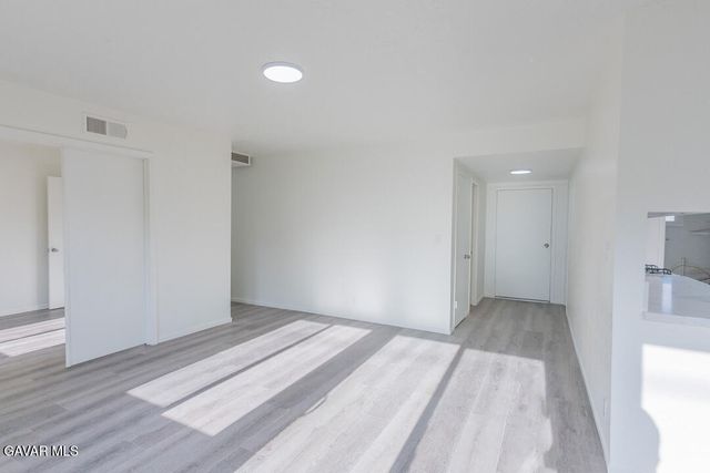 45462 E 3rd Street, Lancaster, CA 93535