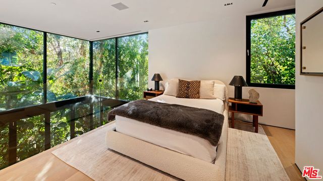 9330 Hazen Drive, Beverly Hills, CA 90210