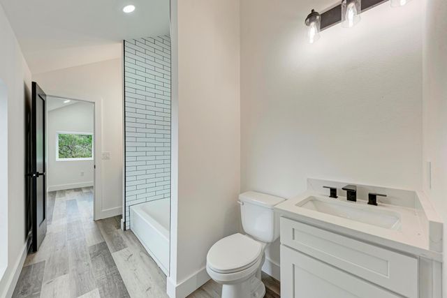 4190 W FM 243, Bertram, TX 78605