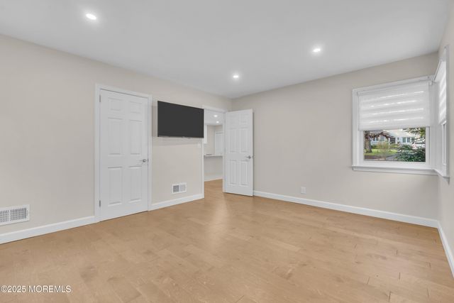 185 Elmwood Road, Oakhurst, NJ 07755