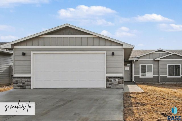 9215 W 43rd St Street, Sioux Falls, SD 57106