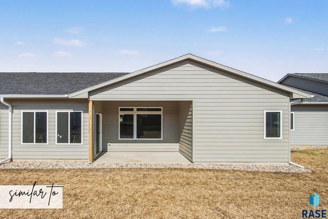 9215 W 43rd St Street, Sioux Falls, SD 57106
