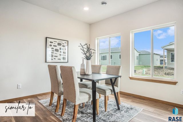 9215 W 43rd St Street, Sioux Falls, SD 57106