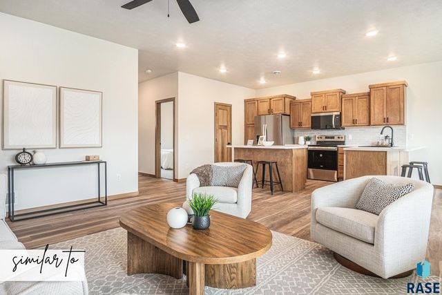 9215 W 43rd St Street, Sioux Falls, SD 57106