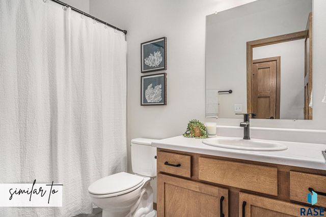 9215 W 43rd St Street, Sioux Falls, SD 57106