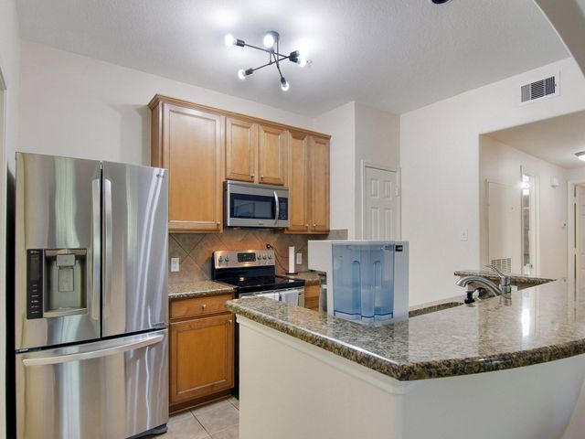 6607 Lake Woodlands 433, The Woodlands, TX 77382