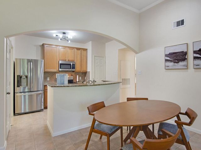 6607 Lake Woodlands 433, The Woodlands, TX 77382