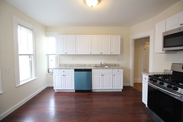 40 Forest St A, Boston, MA 02119