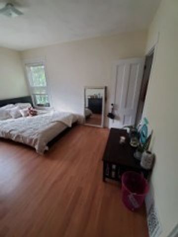 40 Forest St A, Boston, MA 02119