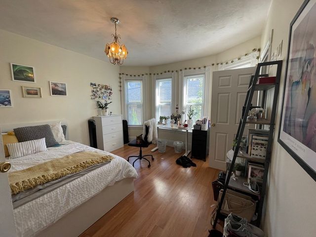 40 Forest St A, Boston, MA 02119