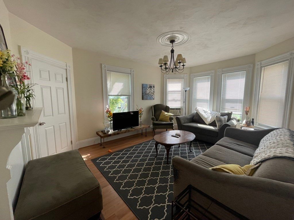 40 Forest St A, Boston, MA 02119