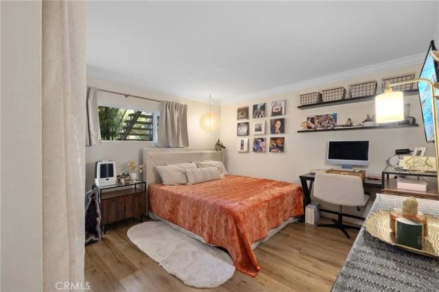 18350 Hatteras 157, Tarzana, CA 91356