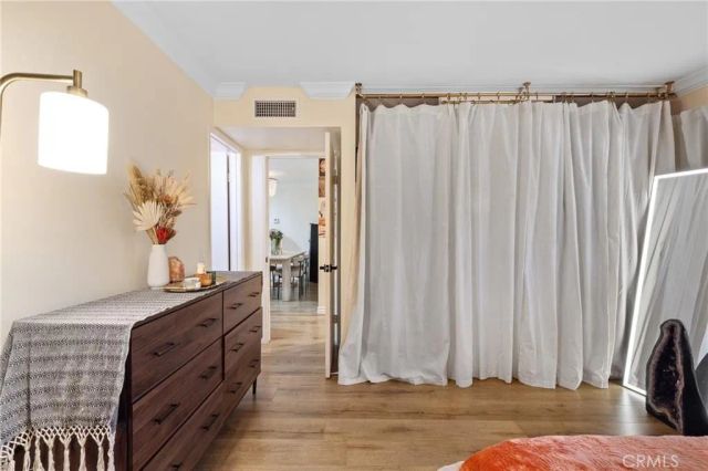 18350 Hatteras 157, Tarzana, CA 91356