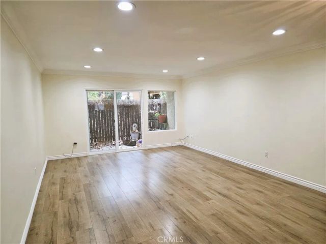 18350 Hatteras 157, Tarzana, CA 91356