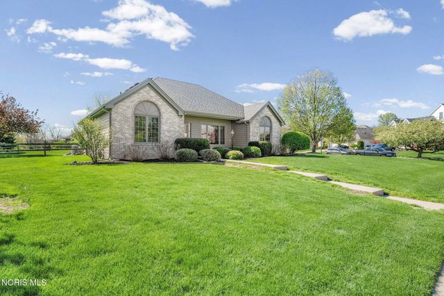 6041 Tournament Drive, Waterville, OH 43566