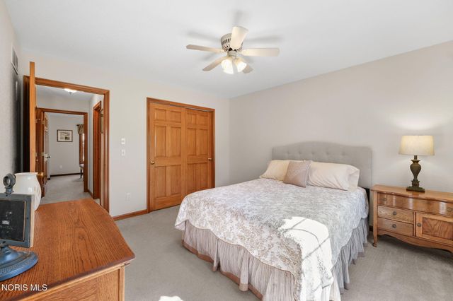6041 Tournament Drive, Waterville, OH 43566