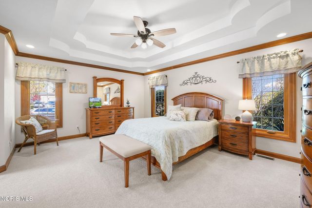6041 Tournament Drive, Waterville, OH 43566