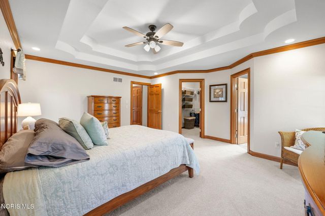 6041 Tournament Drive, Waterville, OH 43566
